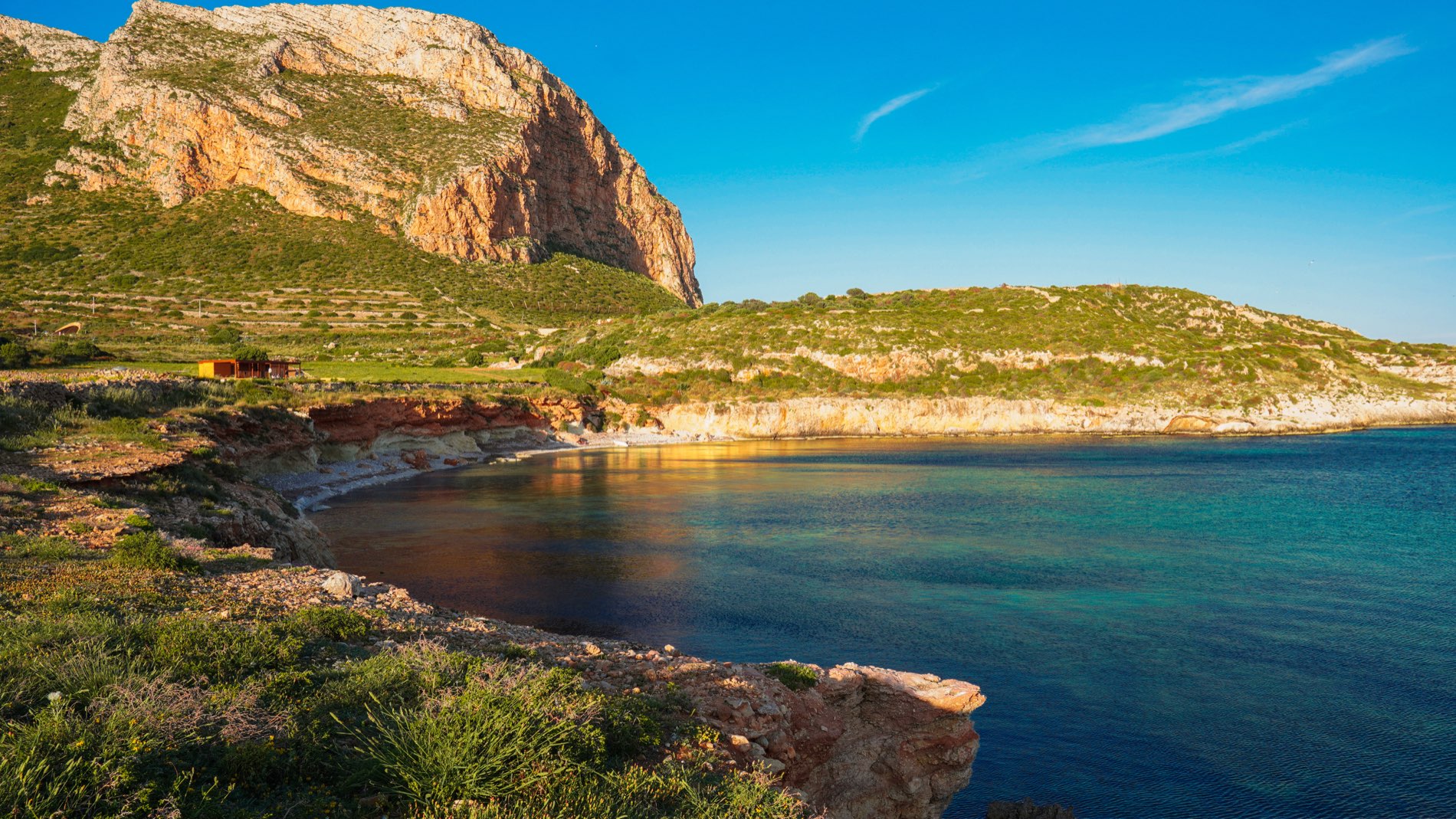 Spiaggia — la cala di Cala Pirreca